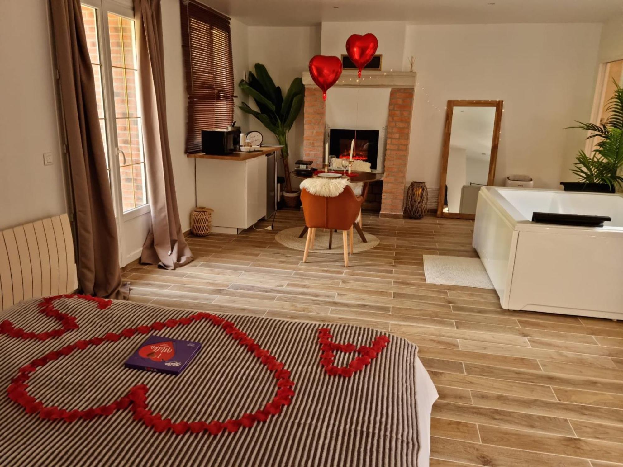 Suite De Charme Avec Jacuzzi Et Jardin Privatif Paris Au Calme 圣普里 外观 照片