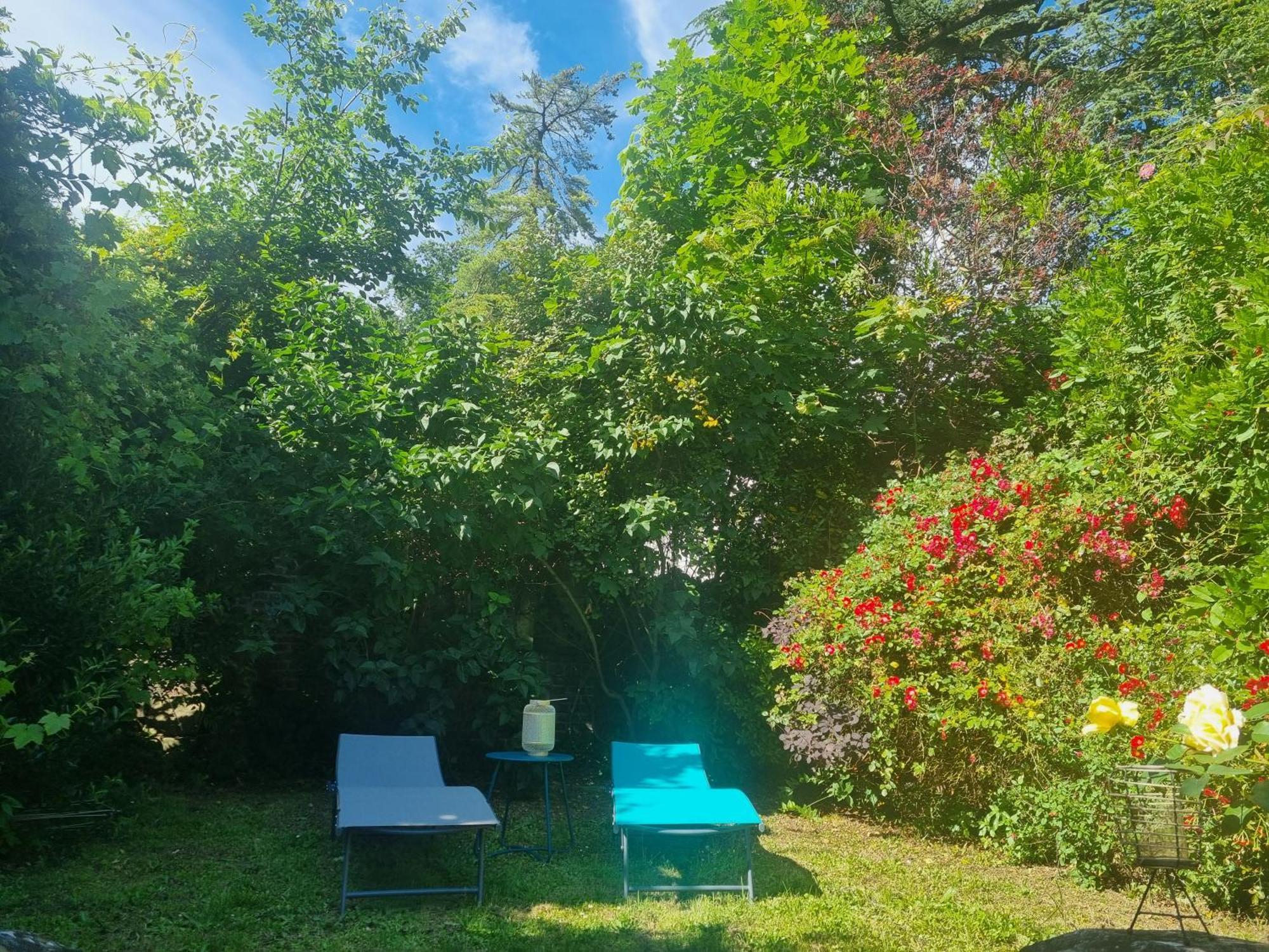 Suite De Charme Avec Jacuzzi Et Jardin Privatif Paris Au Calme 圣普里 外观 照片